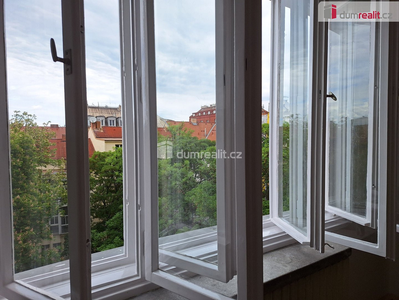Pronájem bytu 1+kk 28 m² — photo 3