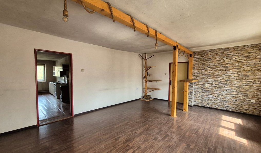 Prodej domu 220 m² s pozemkem 1 038 m², Radnice – náhled fotky 12