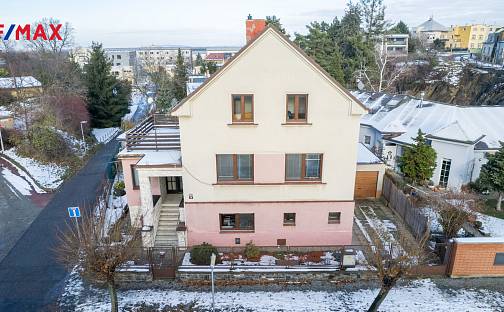 Prodej domu 180 m² s pozemkem 296 m², Zborovská, Kolín - Kolín II