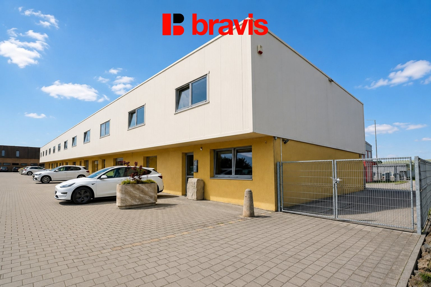 Pronájem obchodních prostor 280 m² — photo 3
