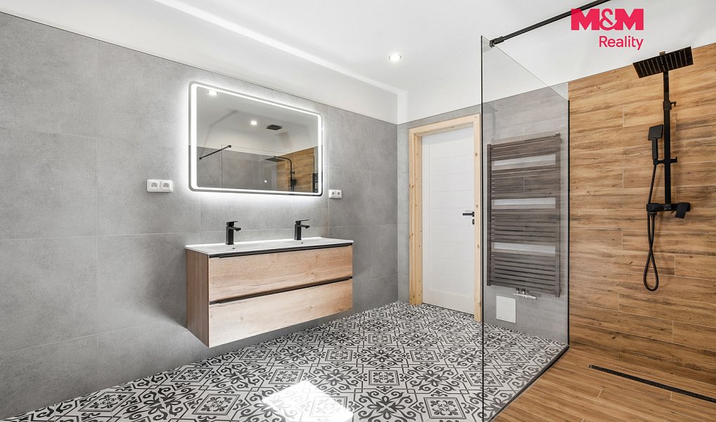 Prodej domu 313 m² s pozemkem 457 m², Železný Brod – náhled fotky 13