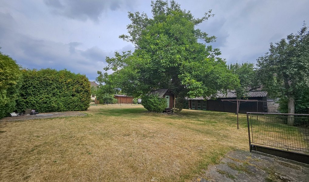 Prodej domu 250 m² s pozemkem 1 373 m², Boseň – náhled fotky 4