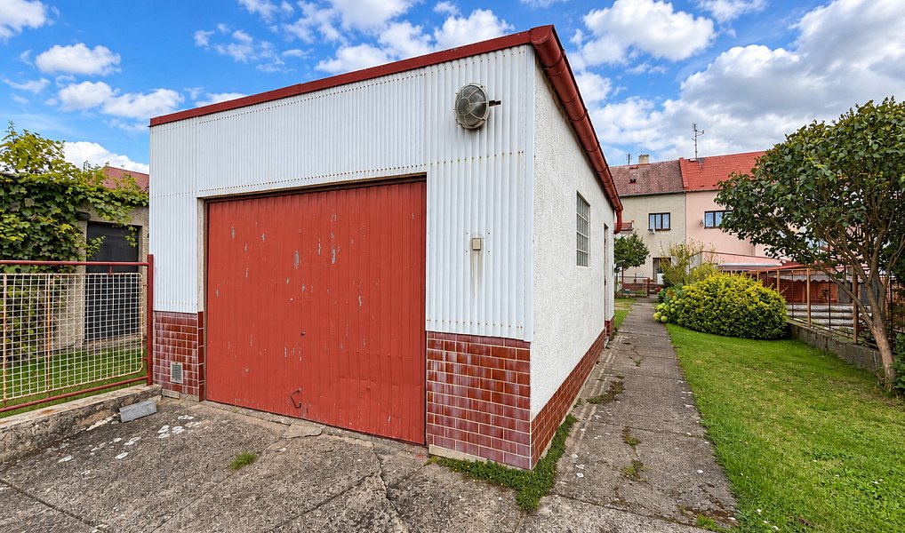 Prodej domu 183 m² s pozemkem 402 m², Spořice – náhled fotky 32