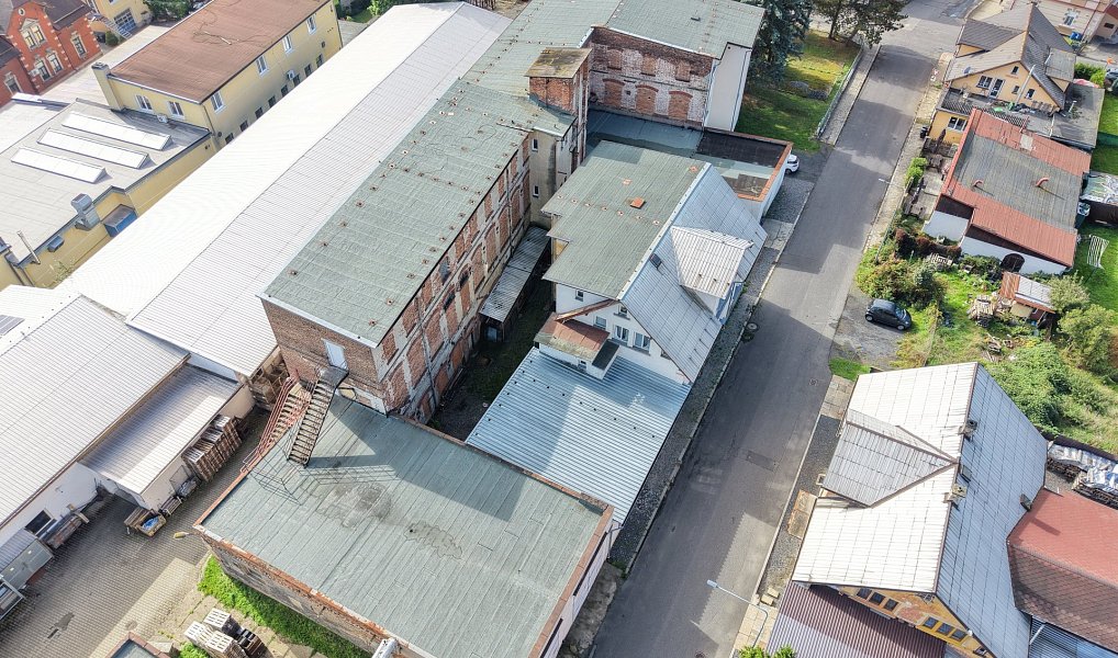 Prodej výrobních prostor 2 400 m², Varnsdorf – náhled fotky 8