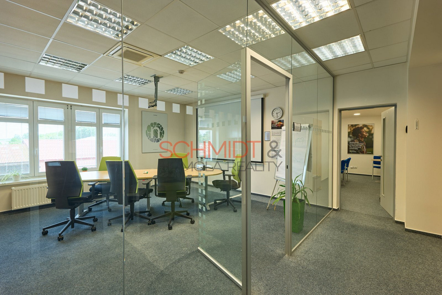 Pronájem kanceláře 187 m² – fotografie 5