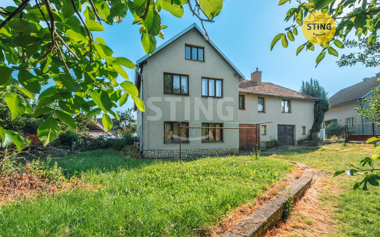 Prodej domu 163 m² s pozemkem 1 108 m²