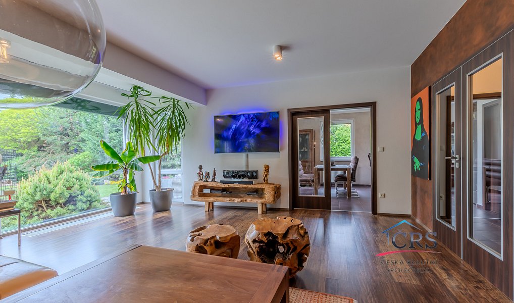 Prodej domu 310 m² s pozemkem 1 176 m², Hostivice – náhled fotky 14