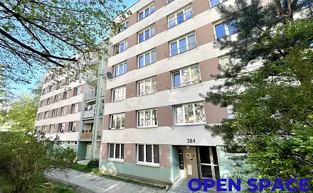 Prodej bytu 1+1 42 m², Sídliště Plešivec, Český Krumlov - Plešivec