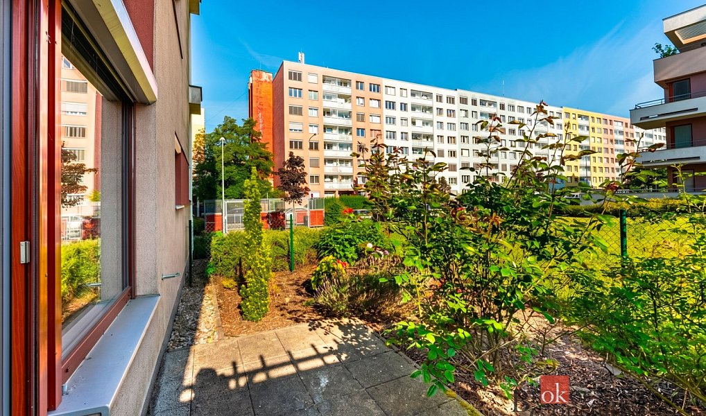 Prodej bytu 1+kk 35 m², Praha – náhled fotky 10