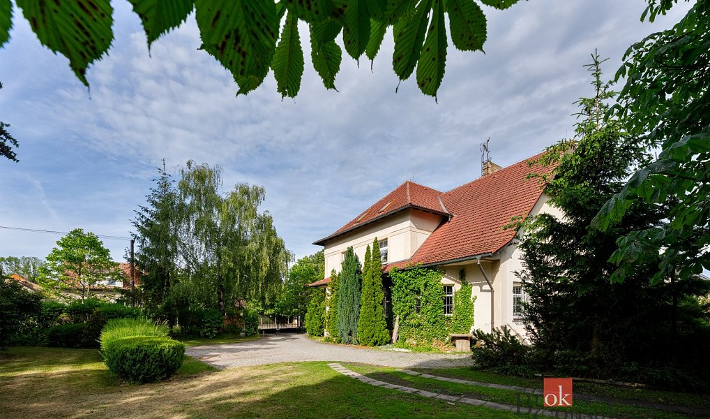 Prodej obchodních prostor 1 000 m², Hostivice – fotka 1 z 55