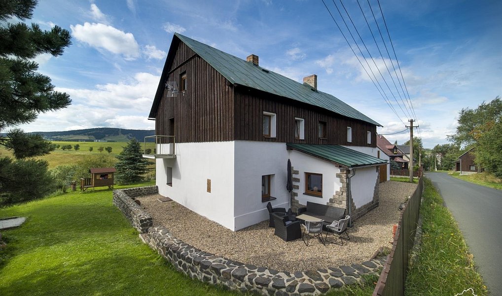 Prodej domu 240 m² s pozemkem 721 m², Loučná pod Klínovcem – fotka 1 z 30