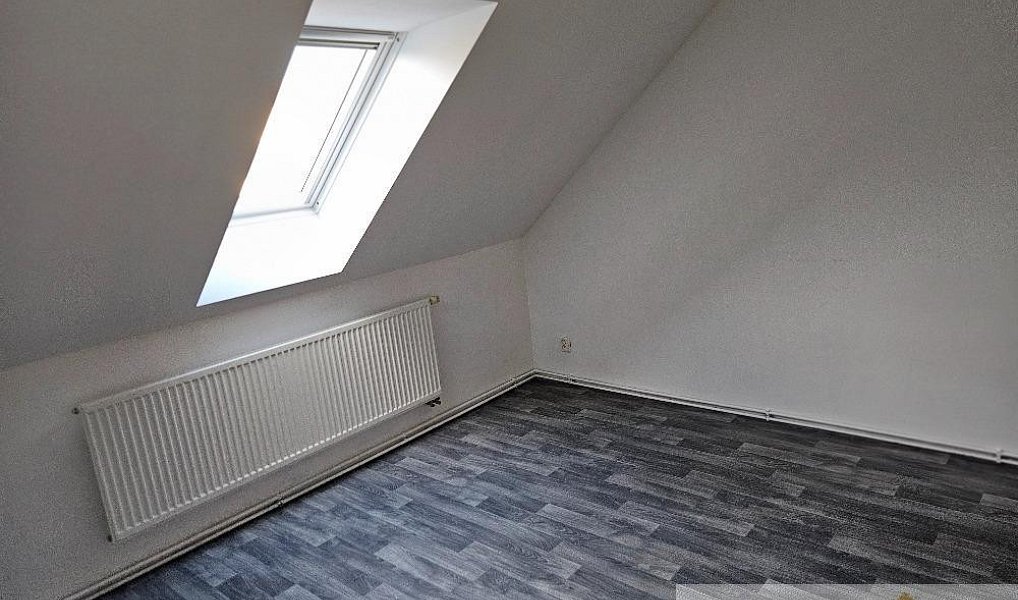 Pronájem bytu 2+kk 75 m², Lubenec – náhled fotky 3