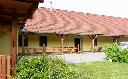 Pronájem domu 140 m² s pozemkem 2 022 m², Okřínek, okres Nymburk