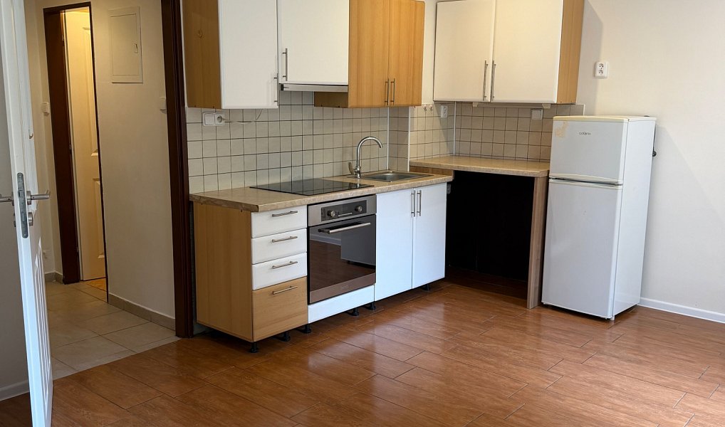 Pronájem bytu 1+kk 23 m², Trutnov – náhled fotky 2