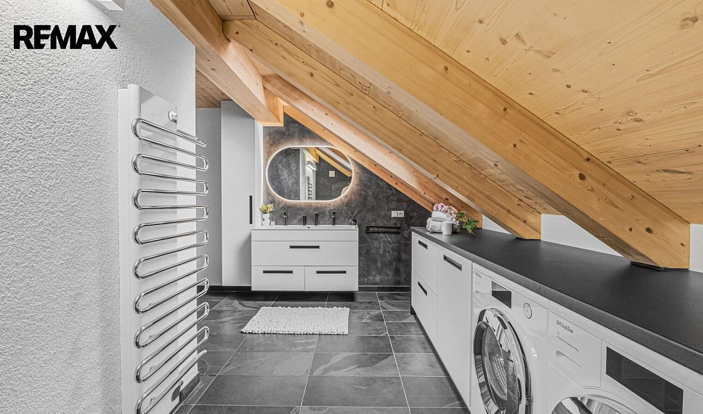 Prodej domu 486 m² s pozemkem 1 876 m², Loučná pod Klínovcem – náhled fotky 17