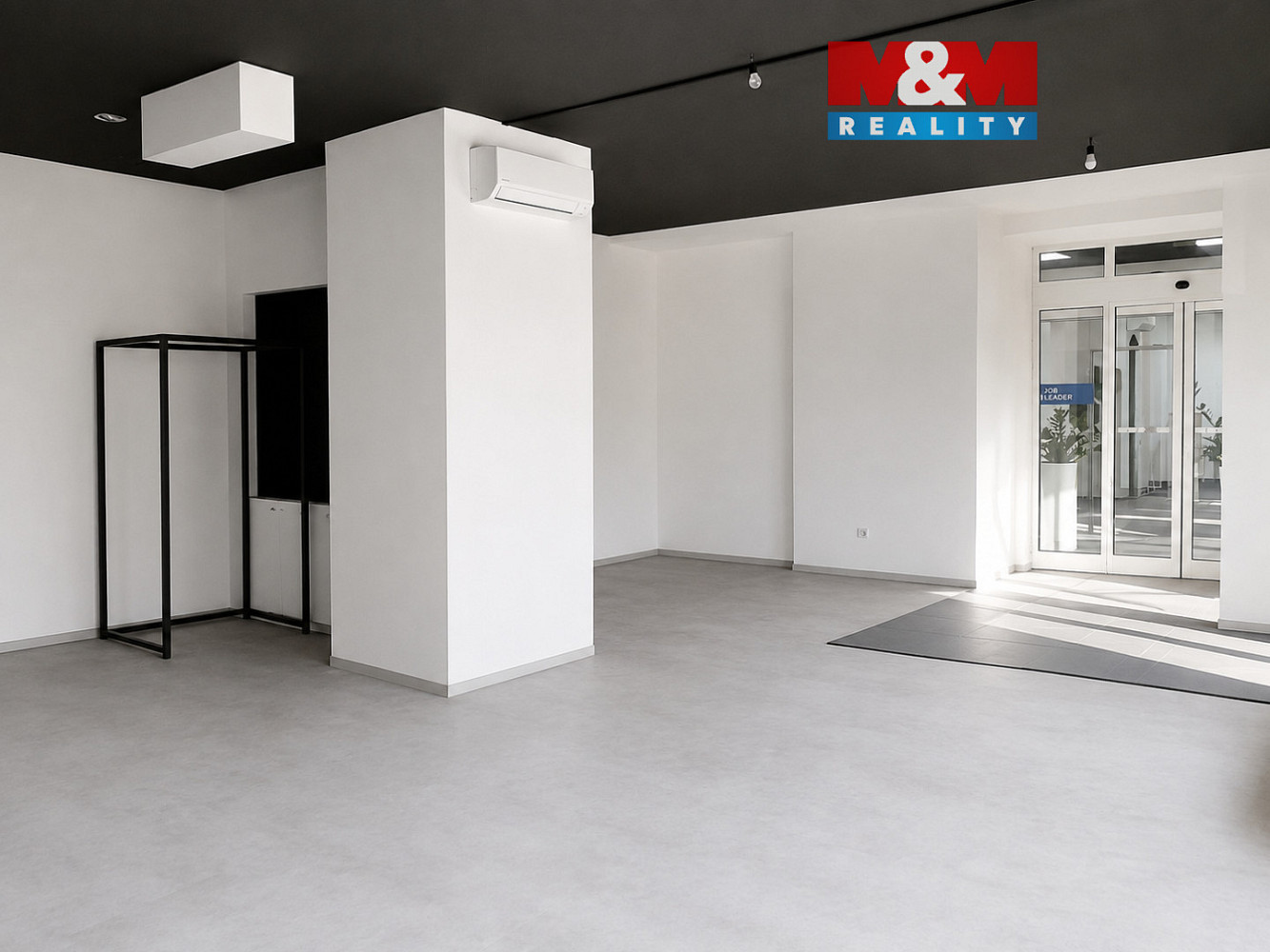 Pronájem obchodních prostor 140 m²