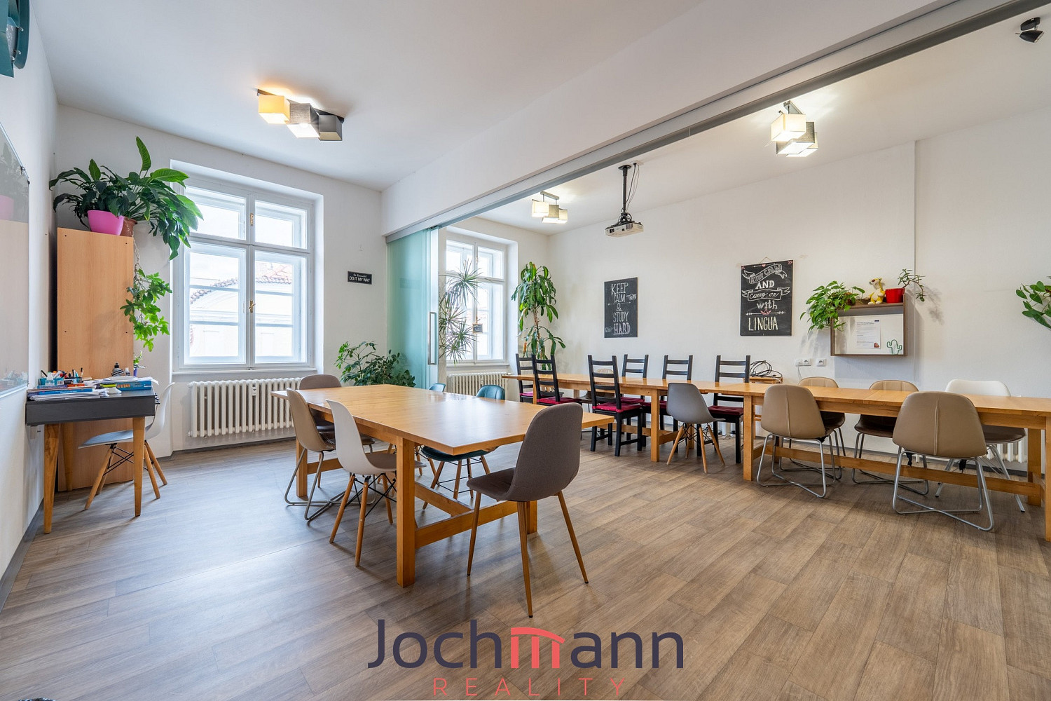 Pronájem obchodních prostor 746 m² – fotografie 2