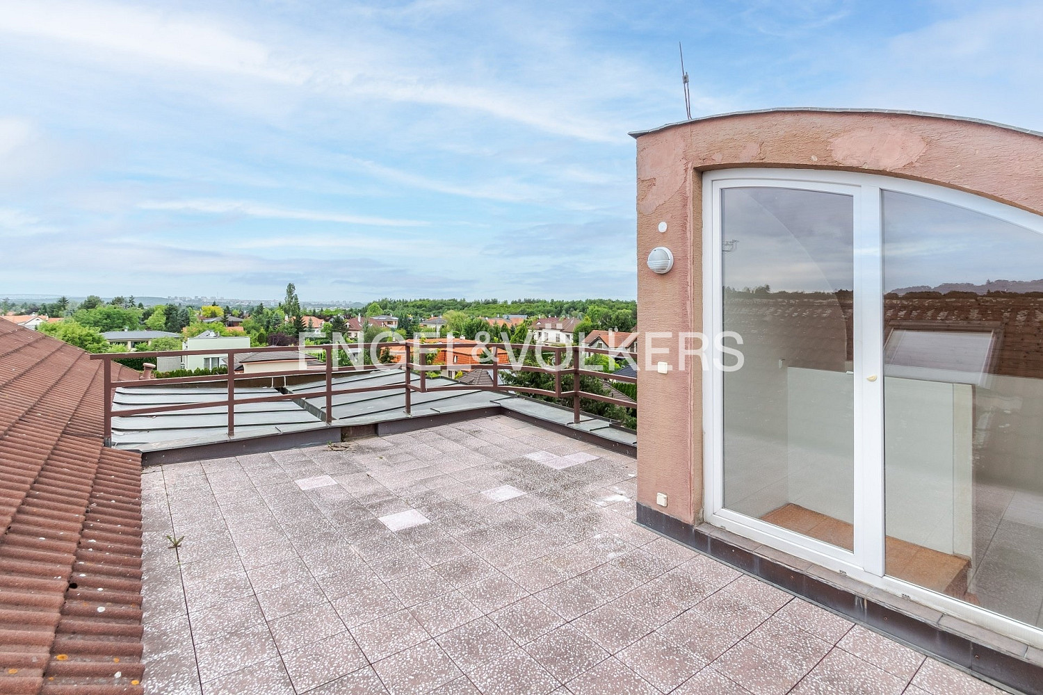 Prodej bytu 4+1 111 m² — photo 2