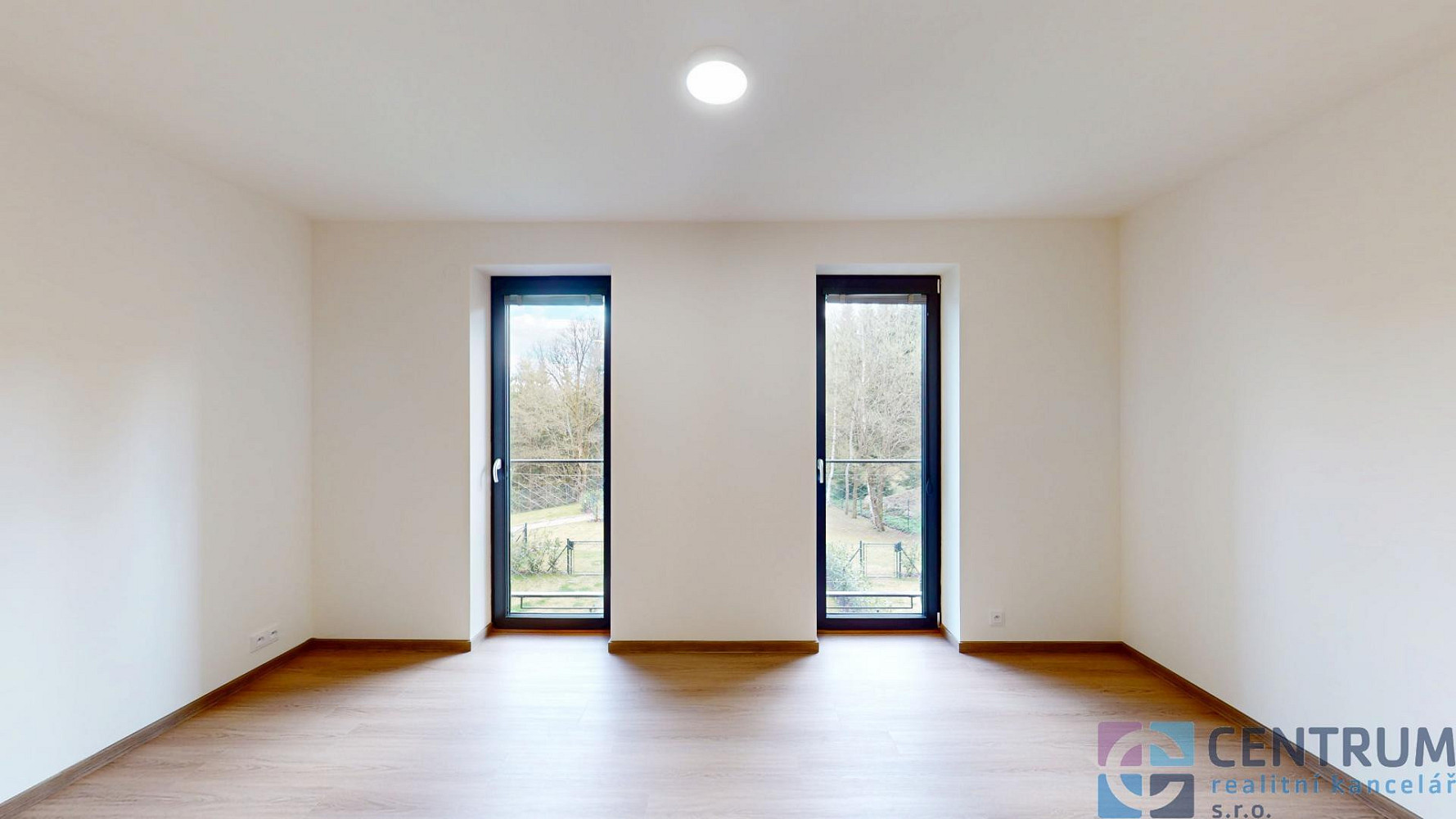 Pronájem bytu 1+kk 52 m² – fotografie 5