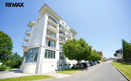 Pronájem bytu 1+kk 37 m²