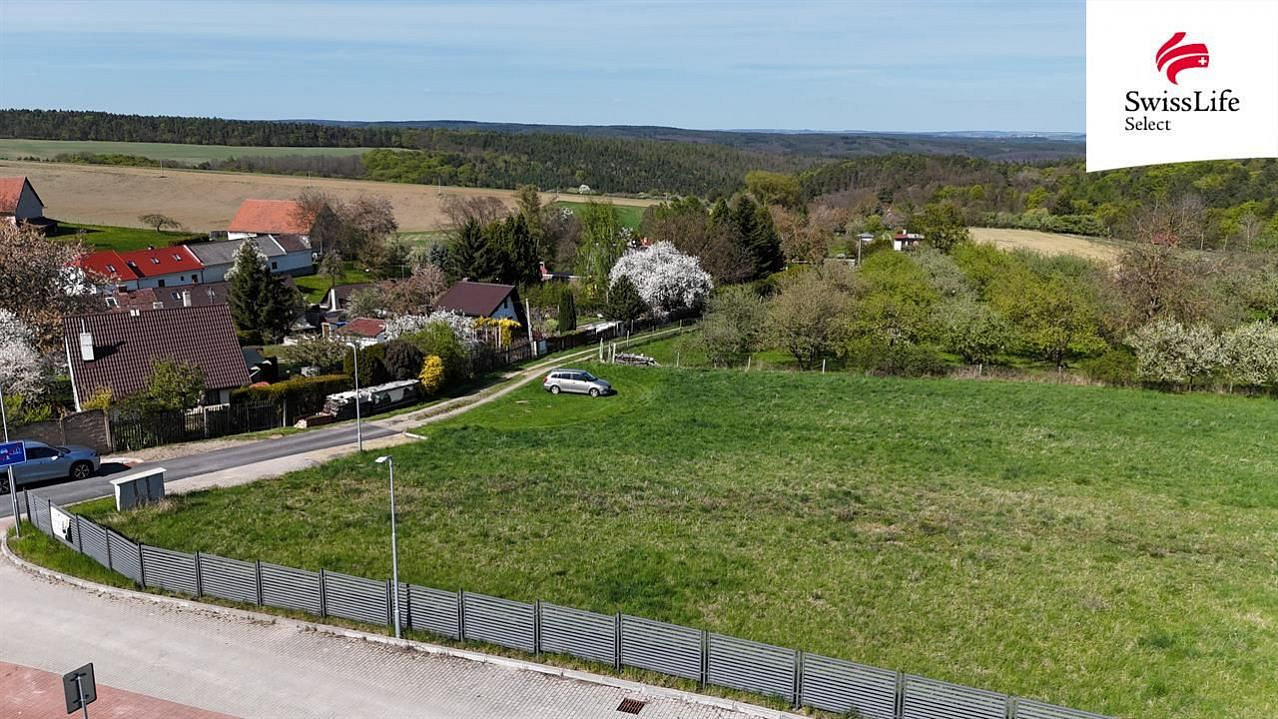 Prodej stavebního pozemku 751 m² – fotografie 5