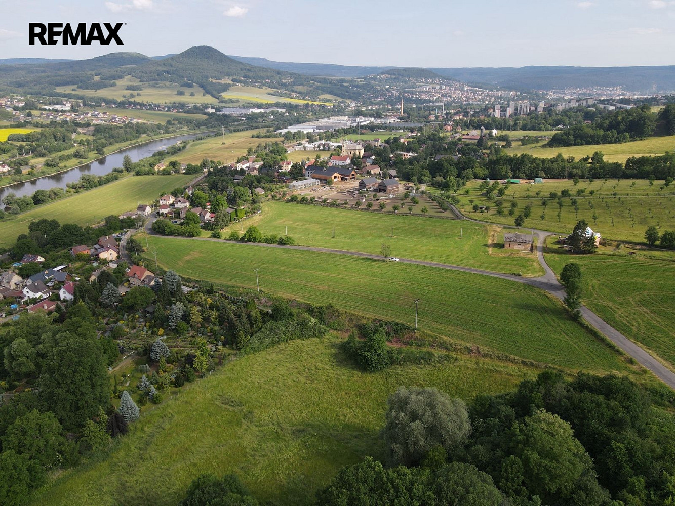 Prodej stavebního pozemku 17 584 m² – fotografie 4