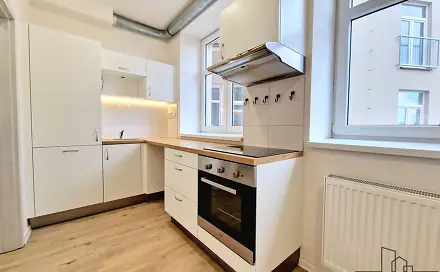 Pronájem bytu 1+kk 20 m², Mathonova, Brno - Černá Pole