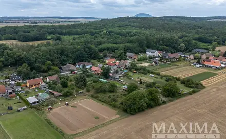Prodej stavebního pozemku 3 823 m², Dolní Beřkovice - Podvlčí, okres Mělník