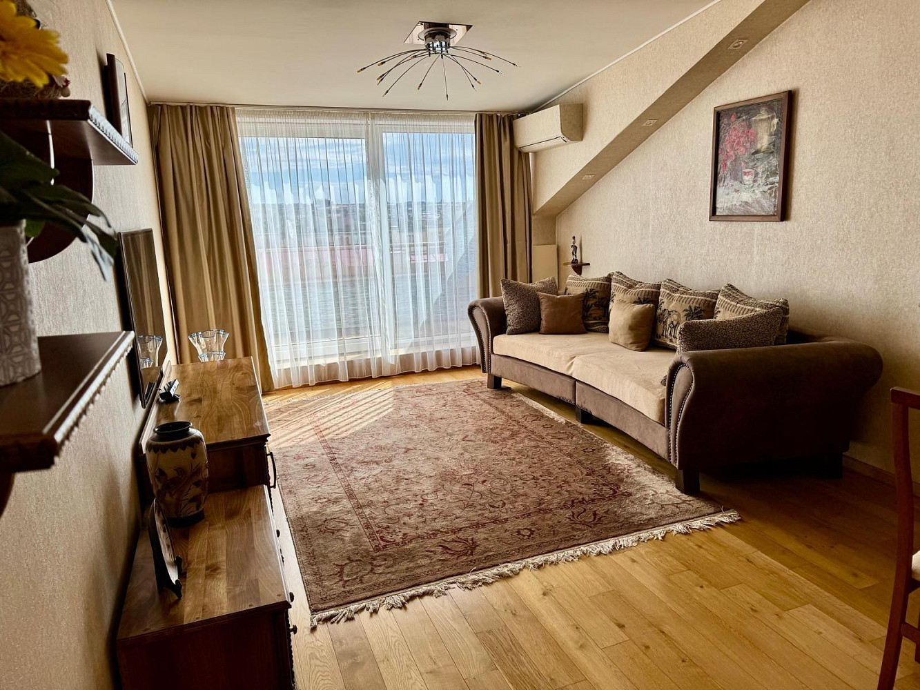 Pronájem bytu 3+kk 120 m² – fotografie 2