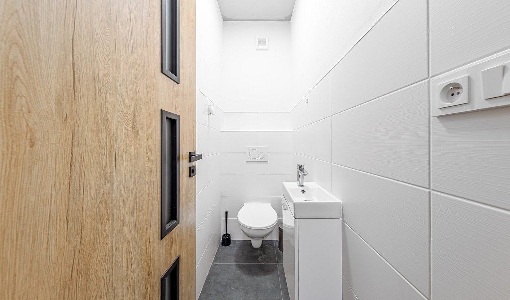 Pronájem bytu 4+kk 94 m², Železná – náhled fotky 9
