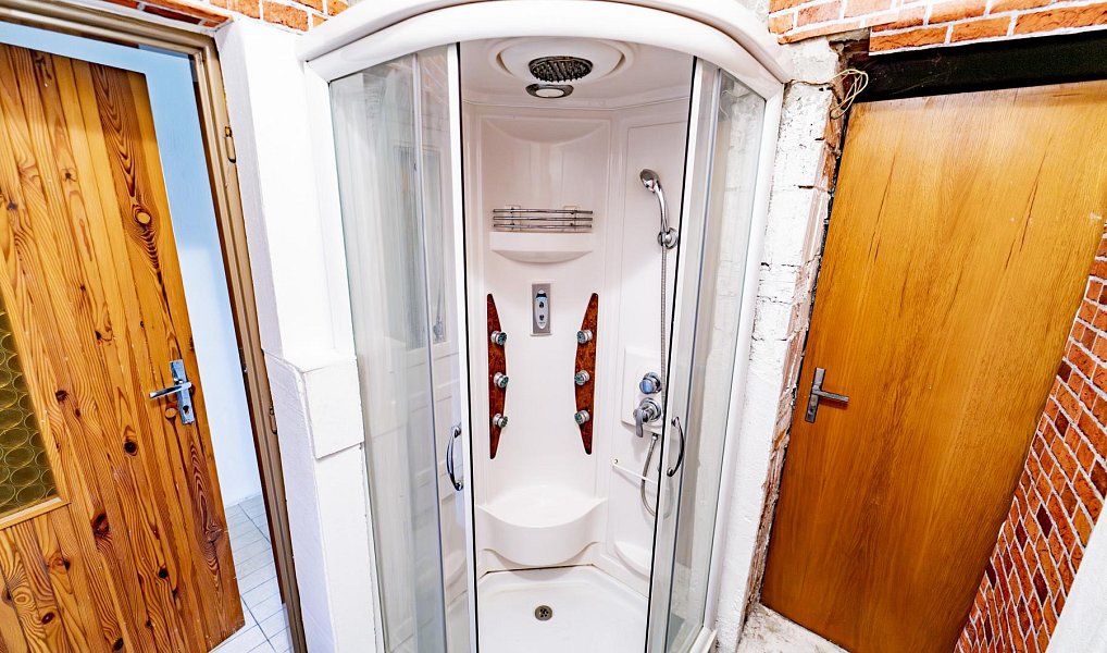 Prodej domu 261 m² s pozemkem 554 m², Uherské Hradiště – náhled fotky 19