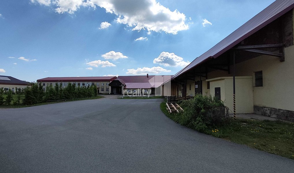 Pronájem skladovacích prostor 410 m², Smidary – náhled fotky 10