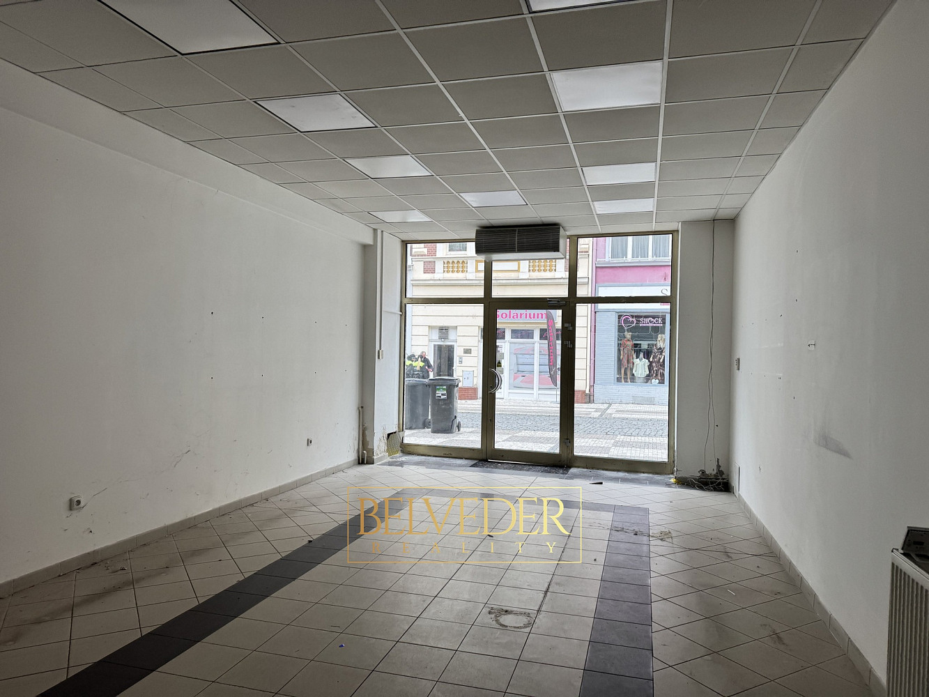 Pronájem obchodních prostor 120 m² – fotografie 2