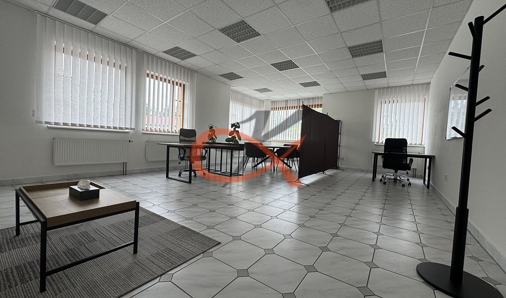 Pronájem kanceláře 56 m², Rožnov pod Radhoštěm – náhled fotky 2