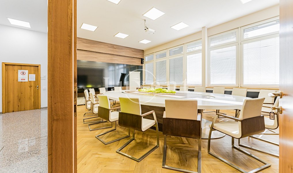 Pronájem kanceláře 257 m², Praha – náhled fotky 19
