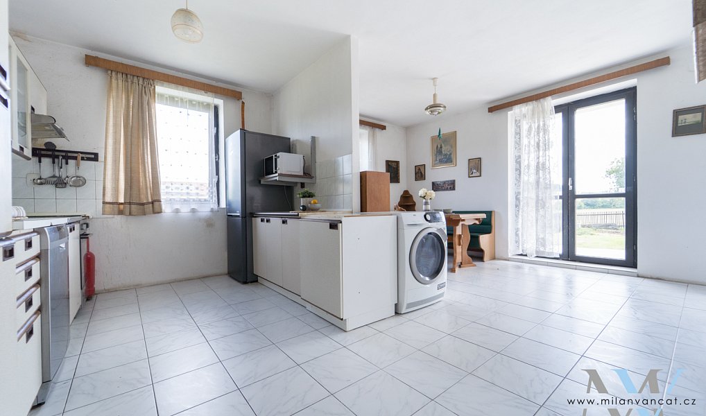 Prodej domu 170 m² s pozemkem 1 524 m², Milín – náhled fotky 9