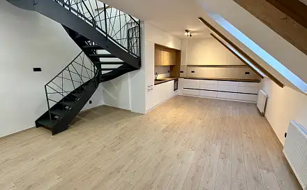 Pronájem bytu 4+kk 138 m²