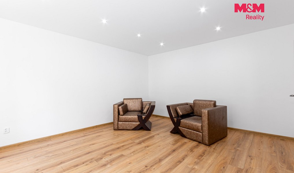 Prodej nájemního domu, činžáku 960 m², Ostrava – náhled fotky 6