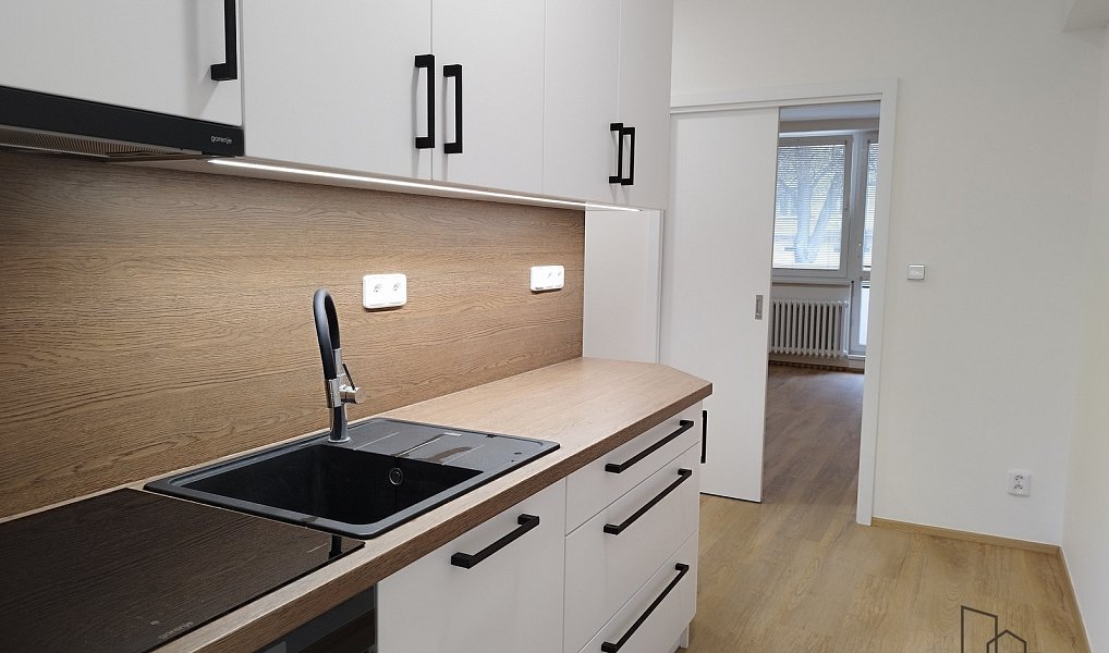 Pronájem bytu 2+kk, 38 m², Všetuly - Kroměříž, Holešov