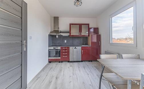 Prodej bytu 3+1 78 m², Tichá, Chýně, okres Praha-západ