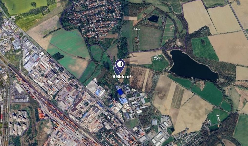 Prodej pole 9 655 m², Praha – náhled fotky 2