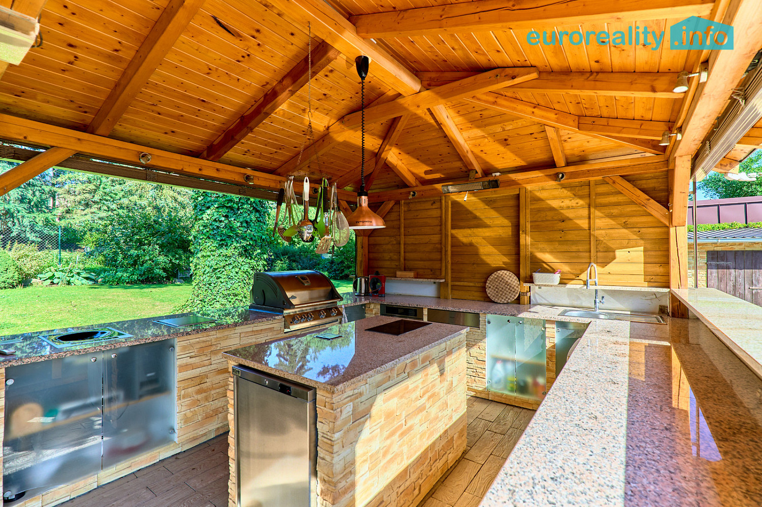 Prodej domu 470 m² s pozemkem 682 m² – fotografie 3