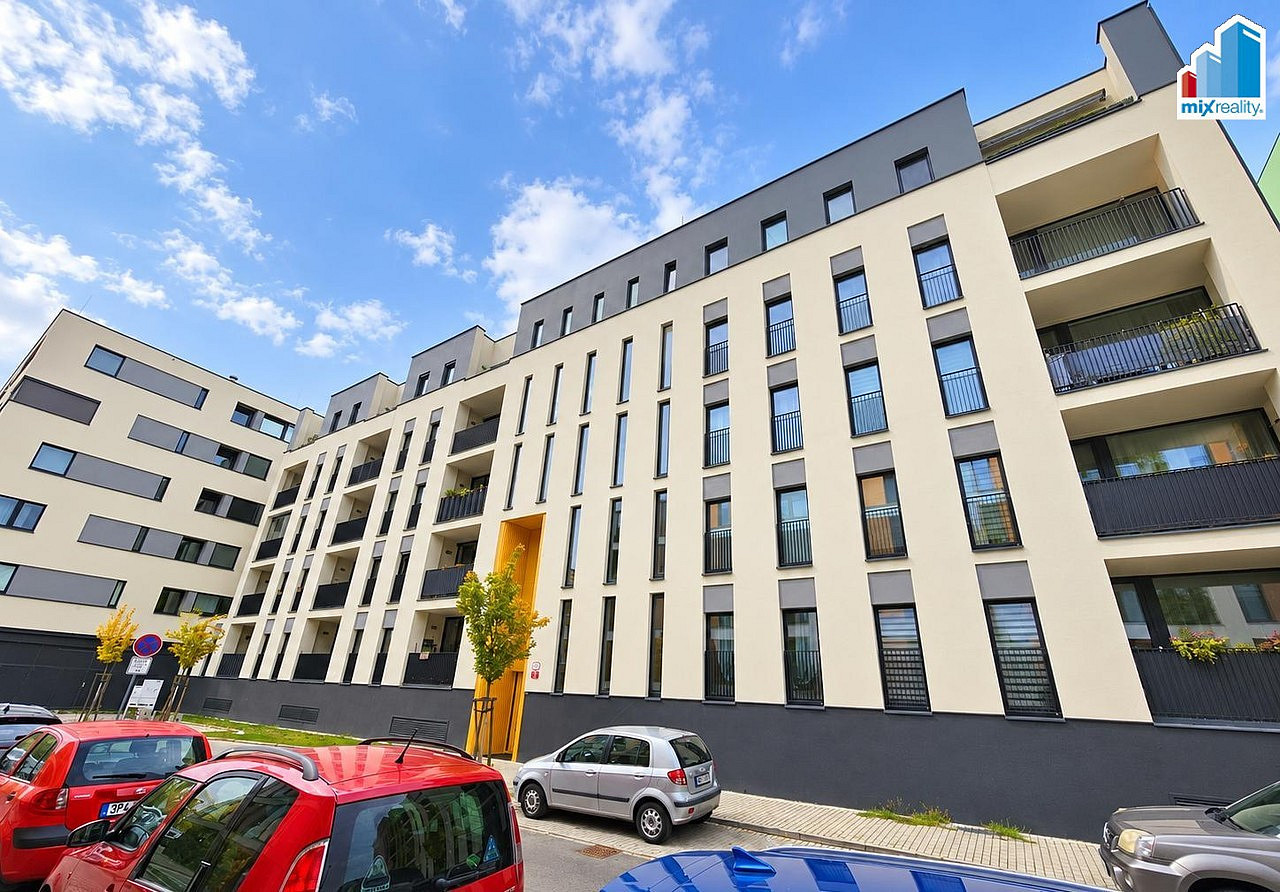 Prodej bytu 2+kk 61 m²