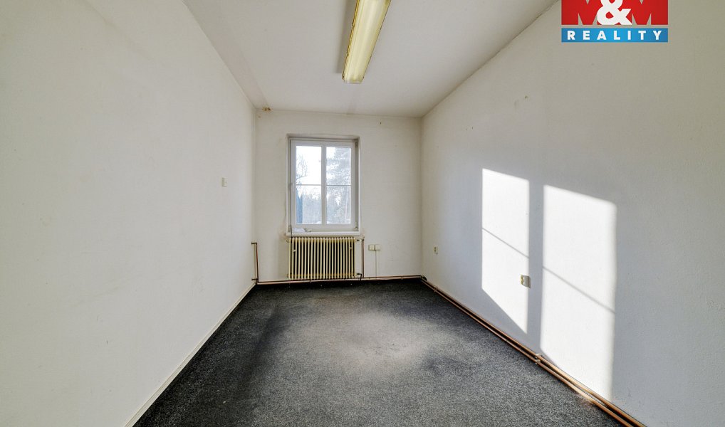 Prodej výrobních prostor 1 870 m², Mariánské Lázně – náhled fotky 4