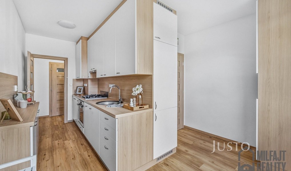 Prodej bytu 3+1 80 m², Liberec – náhled fotky 3