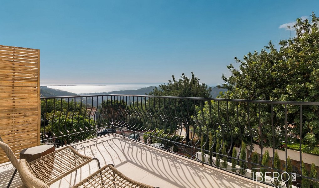 Prodej rodinného domu, 197 m², Istán
