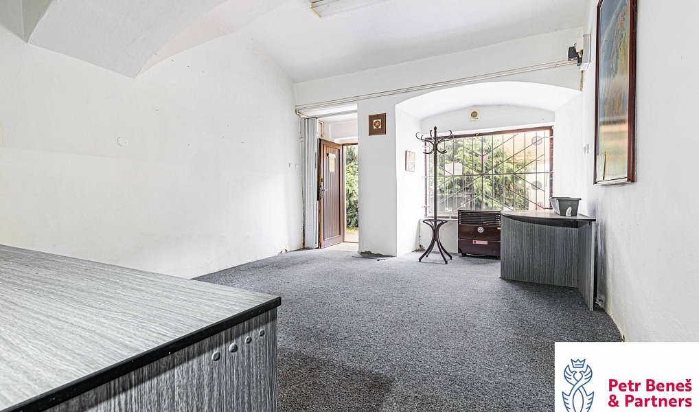 Prodej obchodních prostor 1 100 m², Rakovník – náhled fotky 44