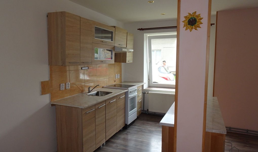 Pronájem bytu 3+kk 100 m², Bělušice – náhled fotky 2
