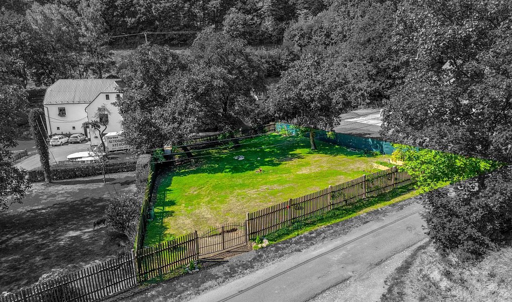 Prodej stavebního pozemku 760 m², Osek – náhled fotky 3