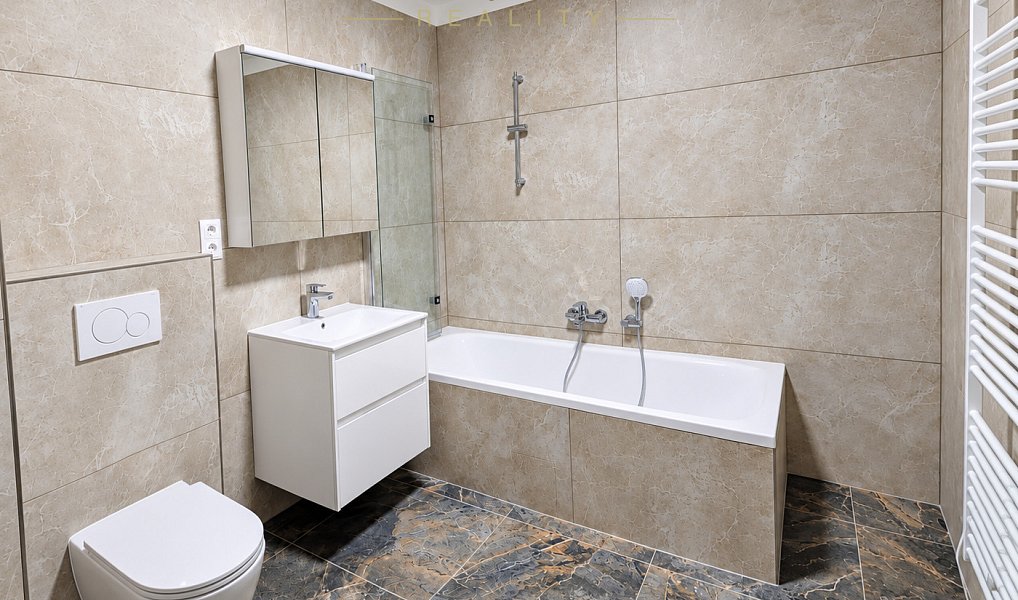 Pronájem bytu 3+kk 66 m², Hodonín – náhled fotky 9